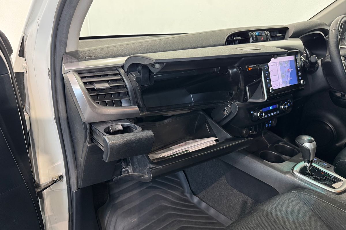 2021 Toyota Hilux SR5 GUN126R 4X4