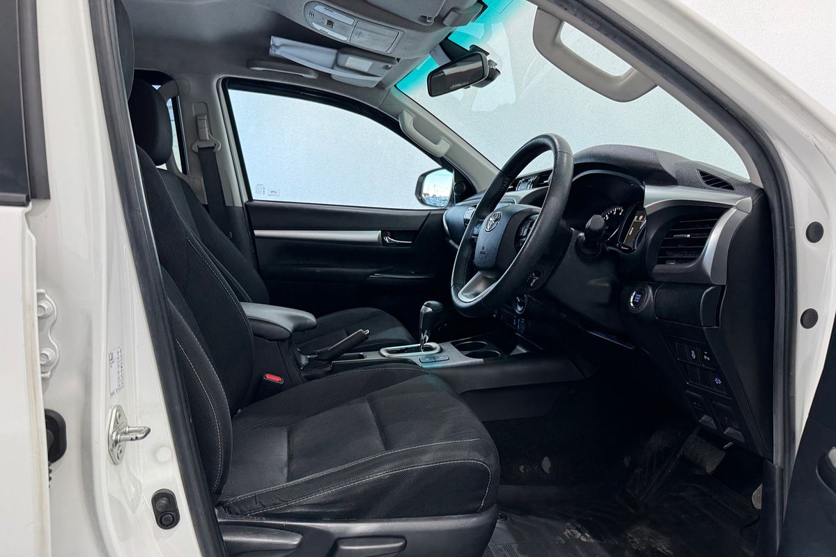 2021 Toyota Hilux SR5 GUN126R 4X4