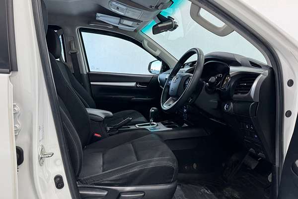 2021 Toyota Hilux SR5 GUN126R 4X4