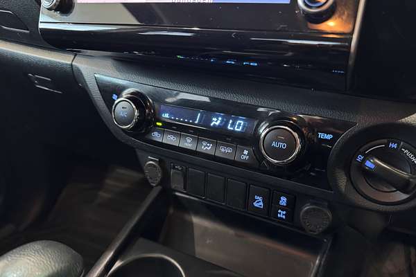 2021 Toyota Hilux SR5 GUN126R 4X4