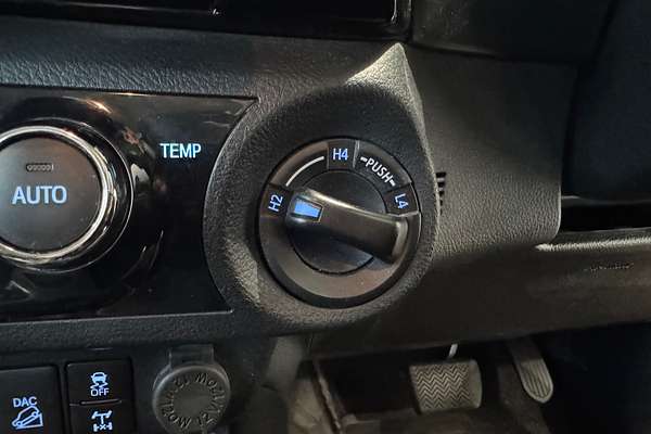2021 Toyota Hilux SR5 GUN126R 4X4