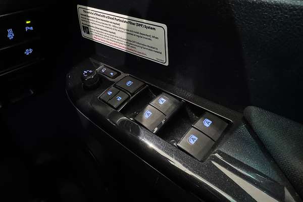 2021 Toyota Hilux SR5 GUN126R 4X4