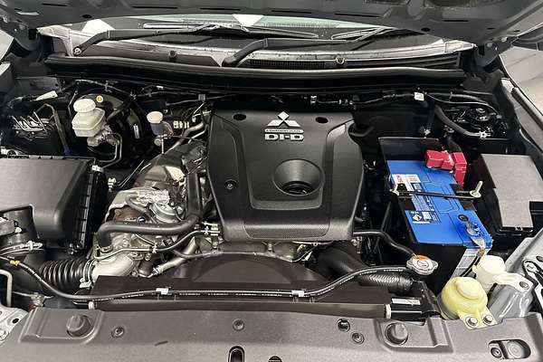 2019 Mitsubishi Triton GLS MR 4X4