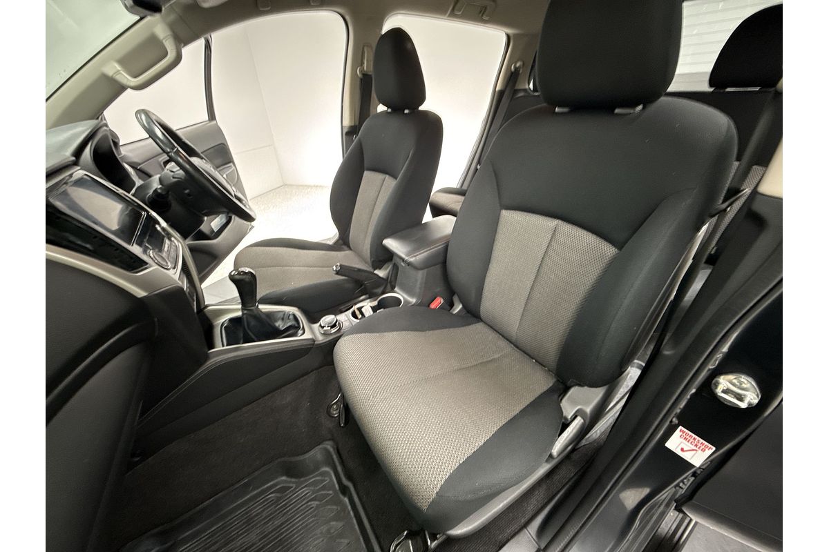 2019 Mitsubishi Triton GLS MR 4X4