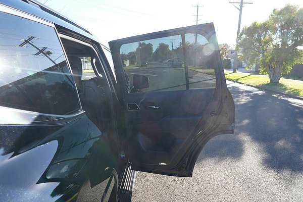 2023 Toyota Landcruiser Sahara FJA300R