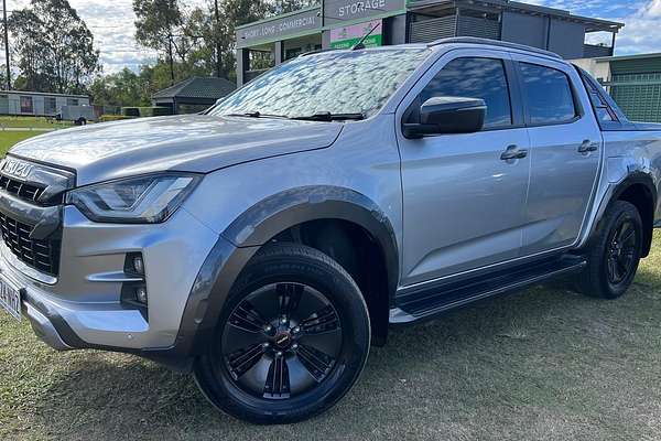 2022 Isuzu D-MAX X-TERRAIN 4X4
