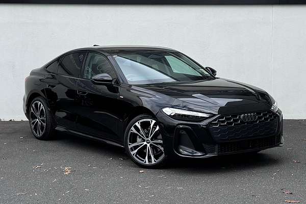 2025 Audi A5 TFSI 150kW S line B10
