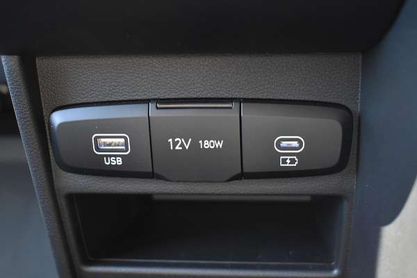 2024 Hyundai STARIA LOAD US4.V3
