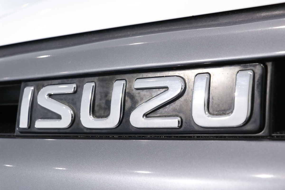2018 Isuzu MU-X LS-M