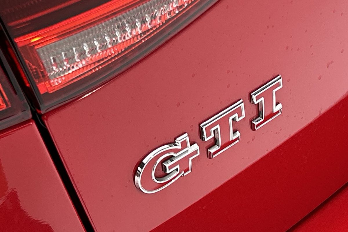 2018 Volkswagen Golf GTI 7.5