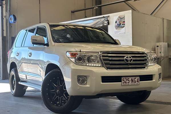 2014 Toyota Landcruiser Sahara VDJ200R