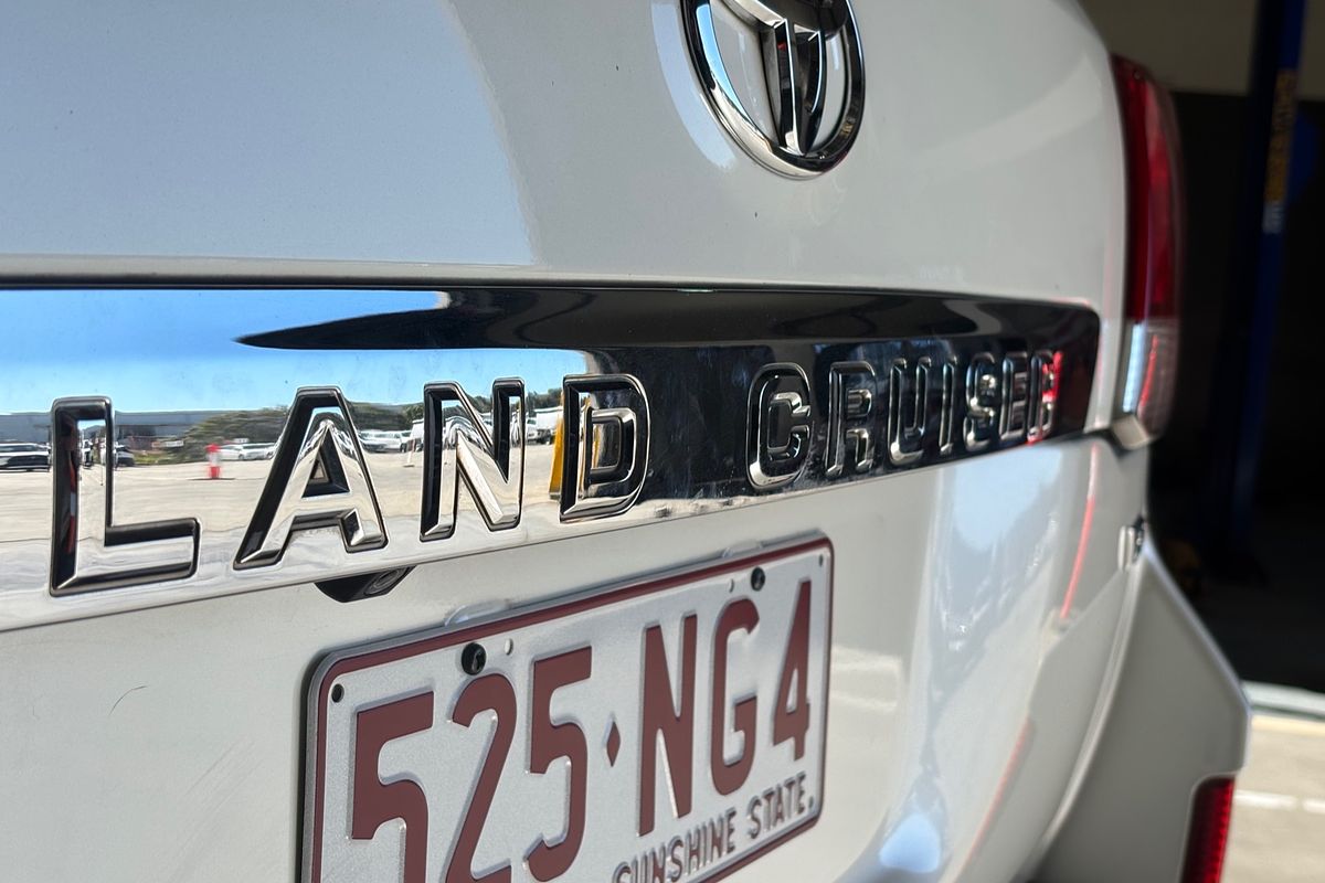 2014 Toyota Landcruiser Sahara VDJ200R