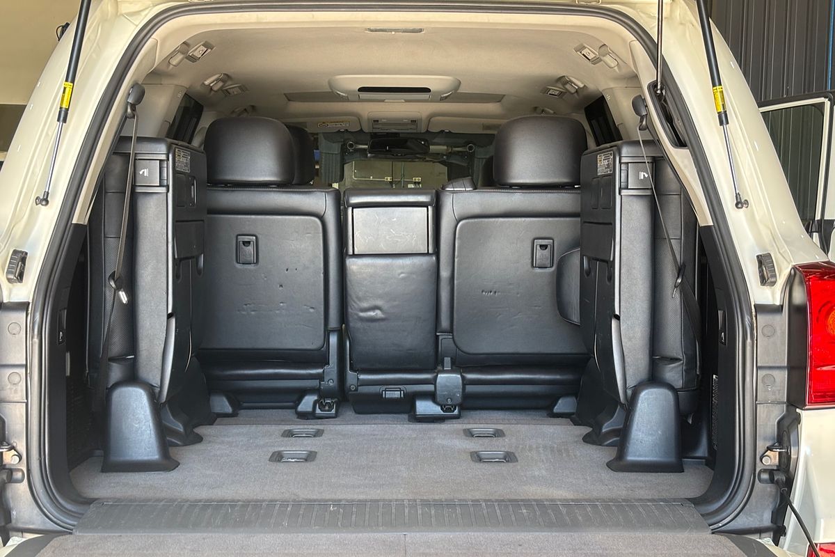 2014 Toyota Landcruiser Sahara VDJ200R