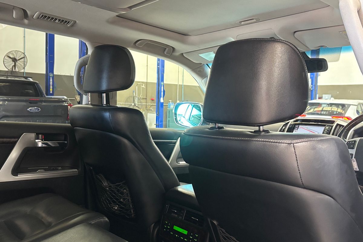2014 Toyota Landcruiser Sahara VDJ200R
