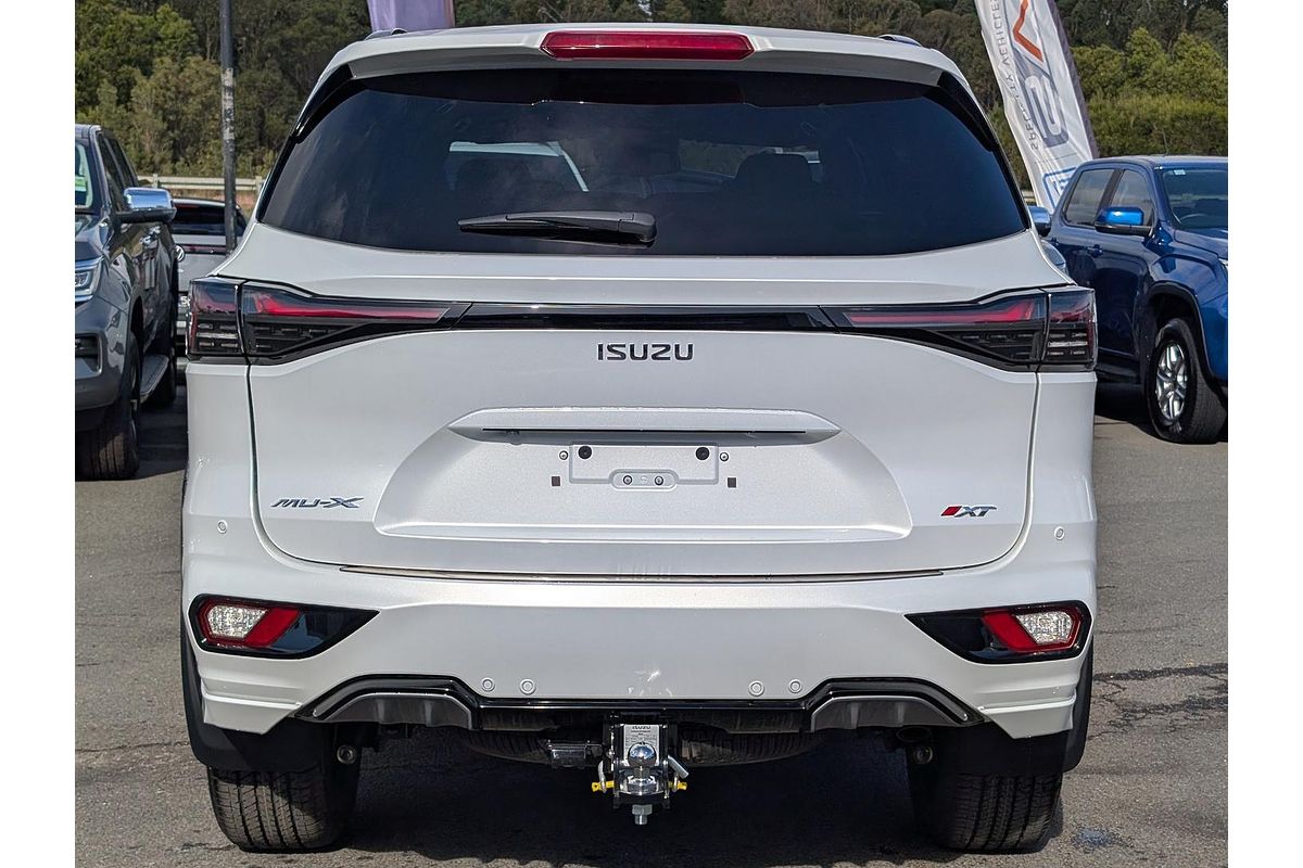 2025 Isuzu MU-X X-TERRAIN