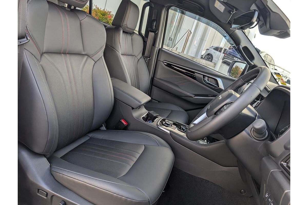 2025 Isuzu MU-X X-TERRAIN