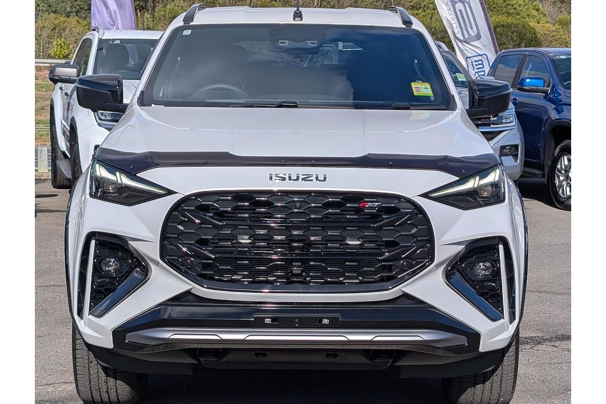2025 Isuzu MU-X X-TERRAIN