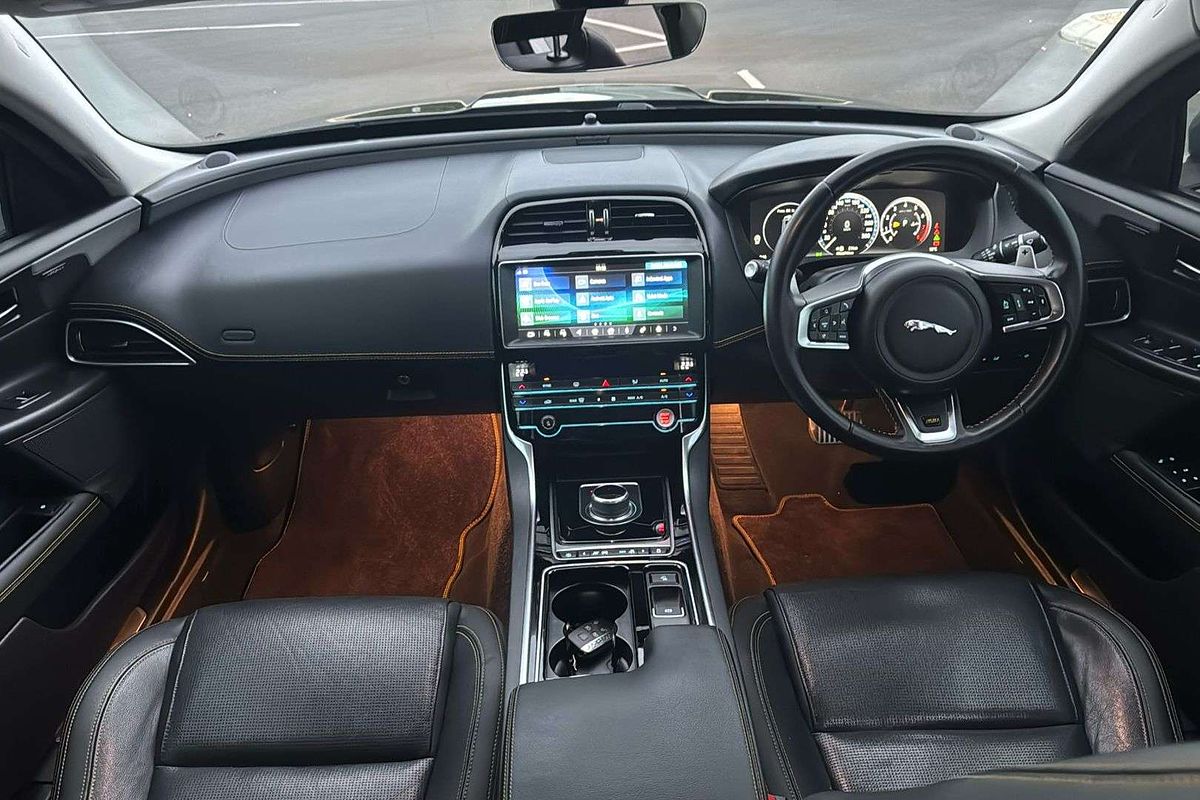 2018 Jaguar XE 30t 300 Sport X760