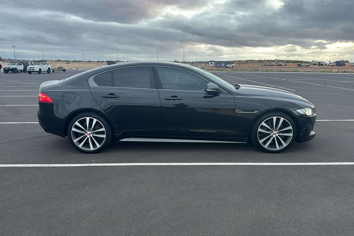 2018 Jaguar XE 30t 300 Sport X760