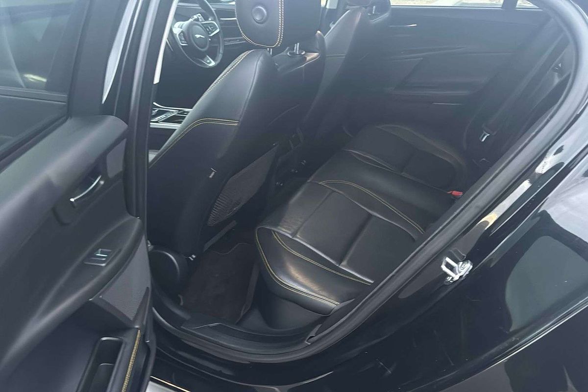 2018 Jaguar XE 30t 300 Sport X760