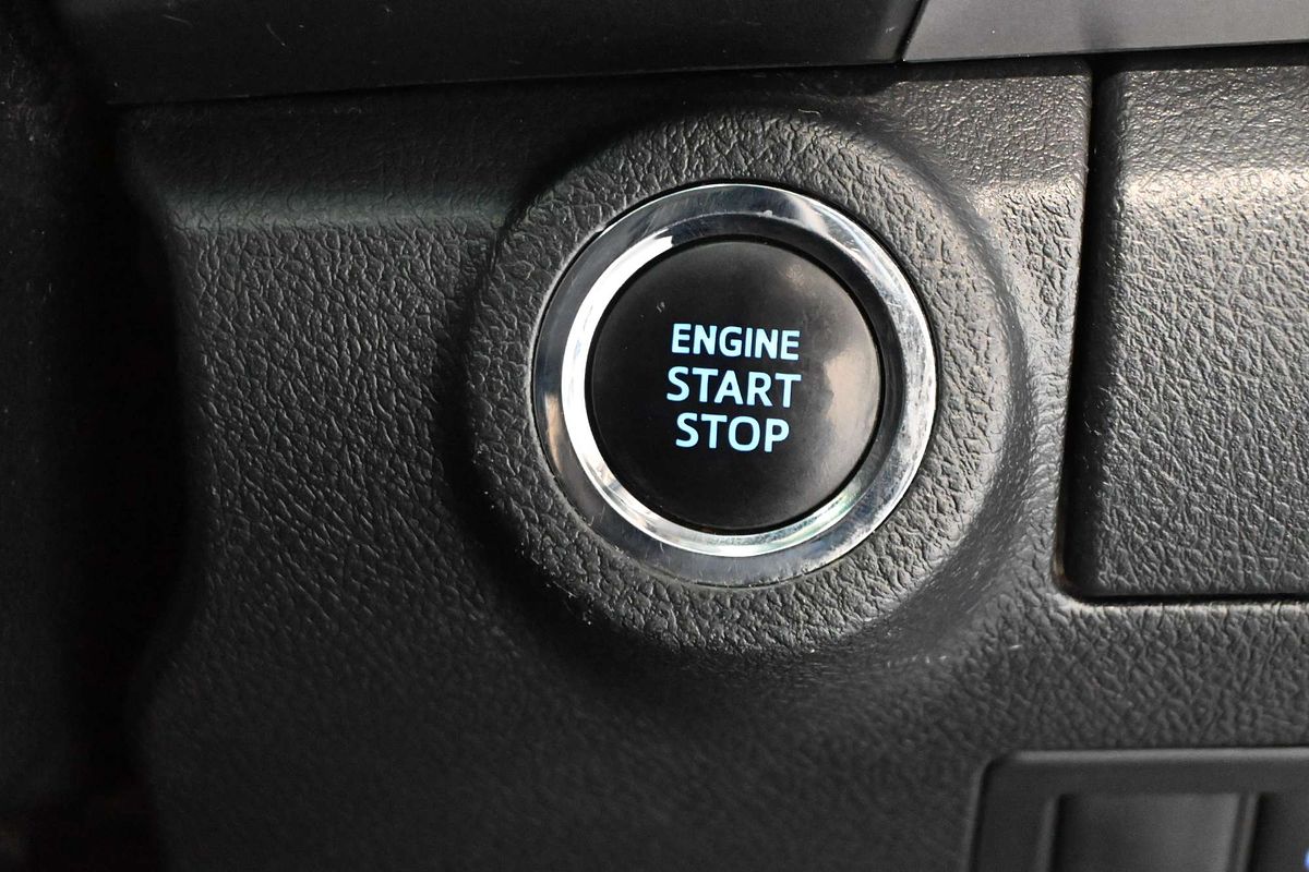 2021 Toyota Hilux SR5 GUN126R 4X4
