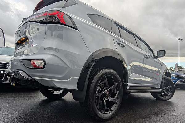 2025 Isuzu MU-X X-TERRAIN