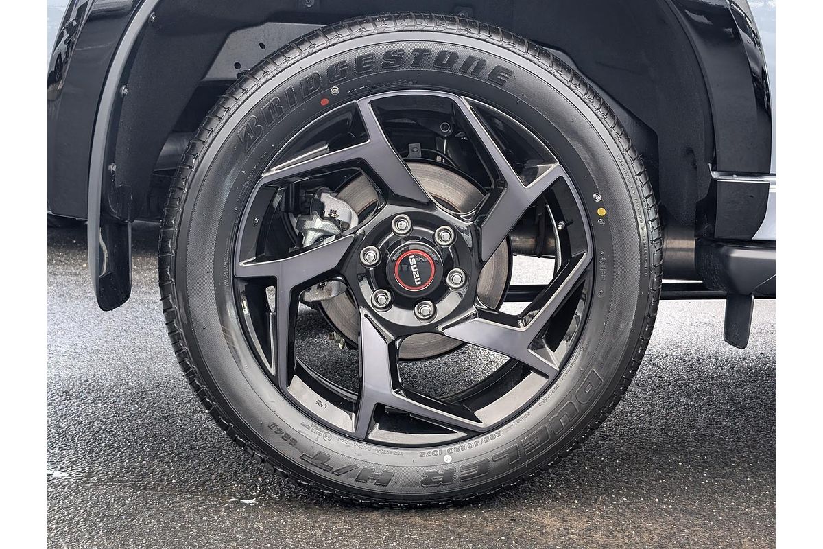 2025 Isuzu MU-X X-TERRAIN