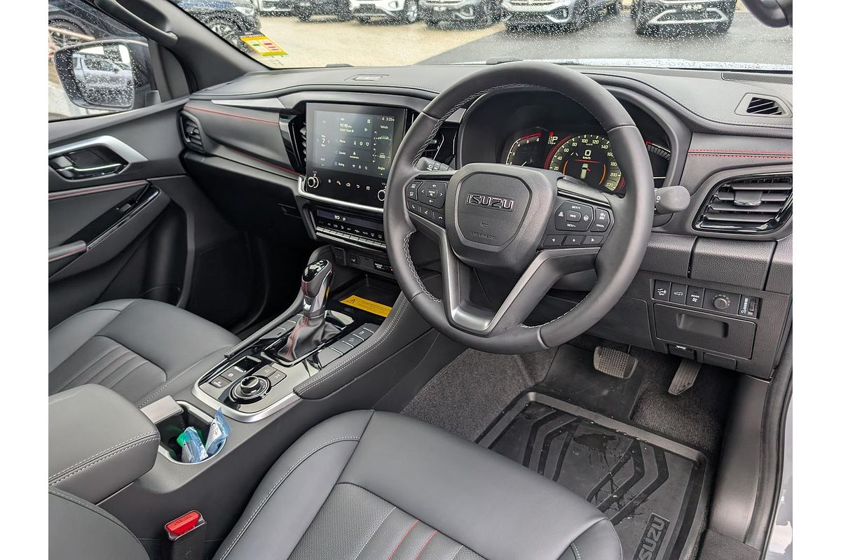 2025 Isuzu MU-X X-TERRAIN