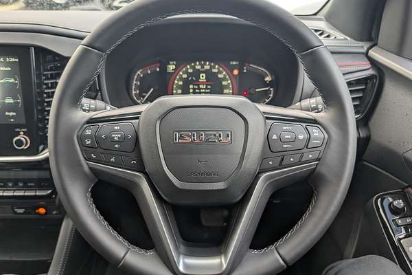 2025 Isuzu MU-X X-TERRAIN