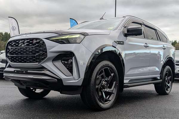 2025 Isuzu MU-X X-TERRAIN