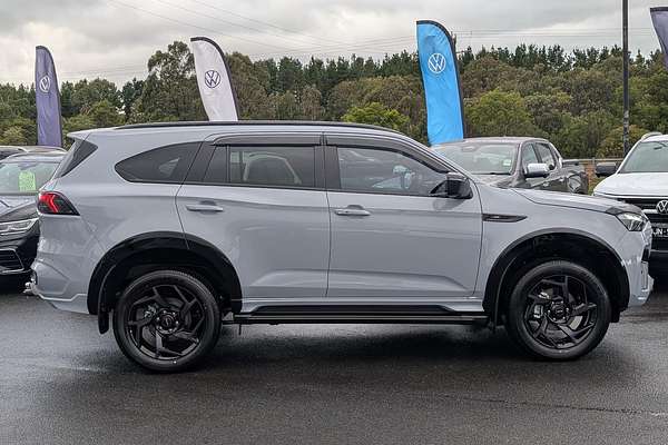 2025 Isuzu MU-X X-TERRAIN