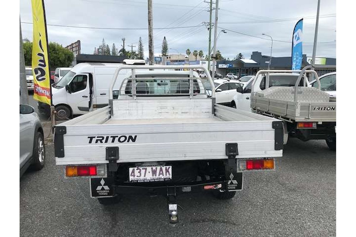 2015 Mitsubishi Triton GLX MN 4X4