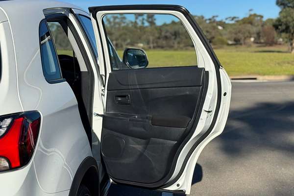 2023 Mitsubishi ASX ES XD