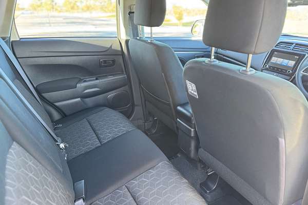 2023 Mitsubishi ASX ES XD