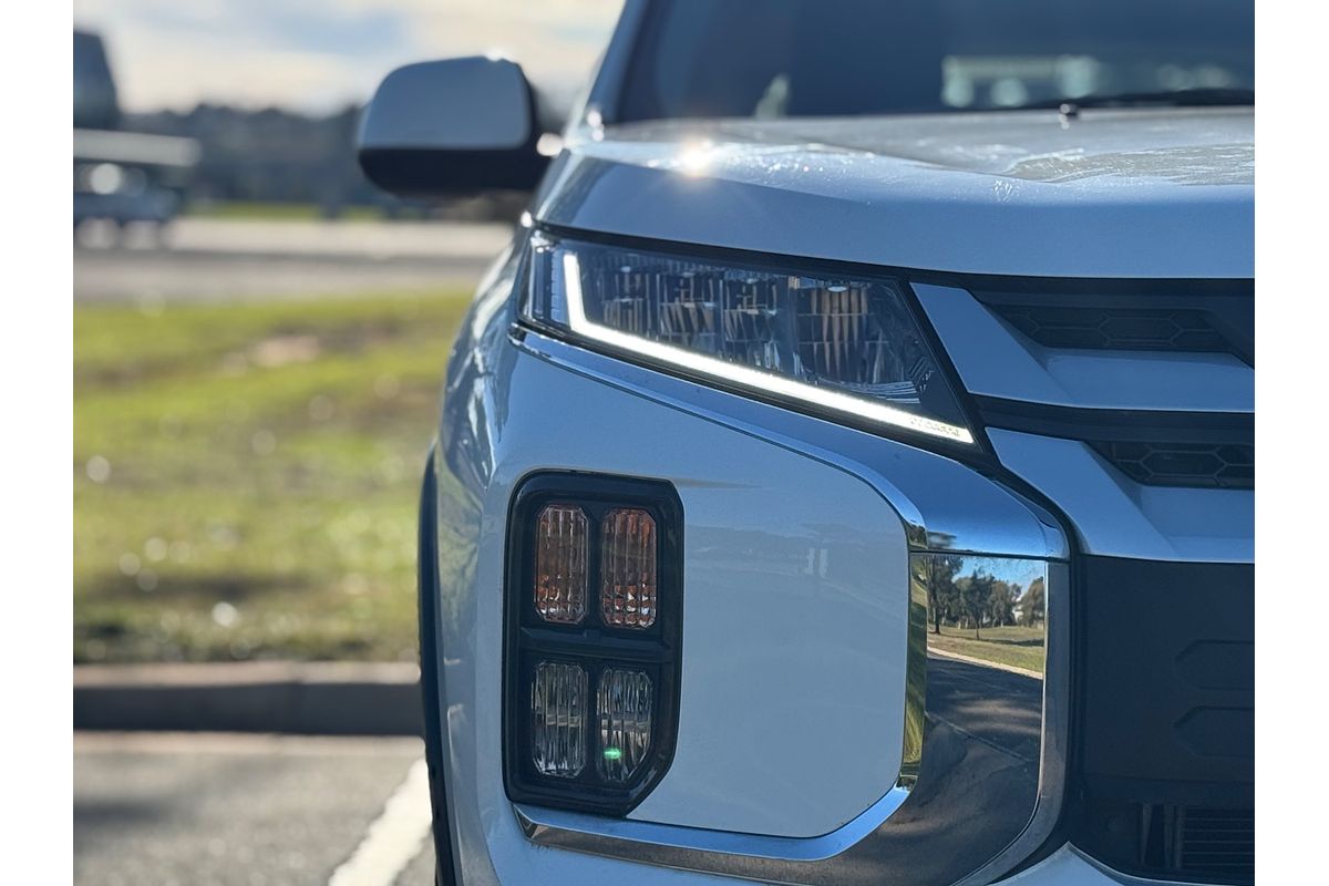 2023 Mitsubishi ASX ES XD