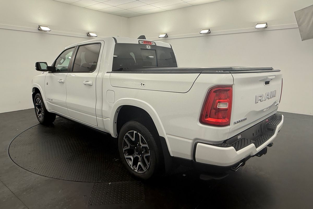 2025 RAM DT6P9821H.25
