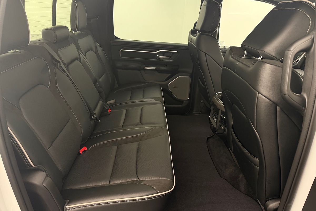 2025 RAM DT6P9821H.25
