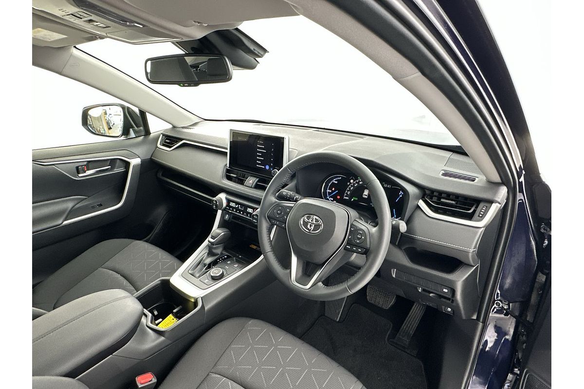 2024 Toyota RAV4 GXL AXAH54R