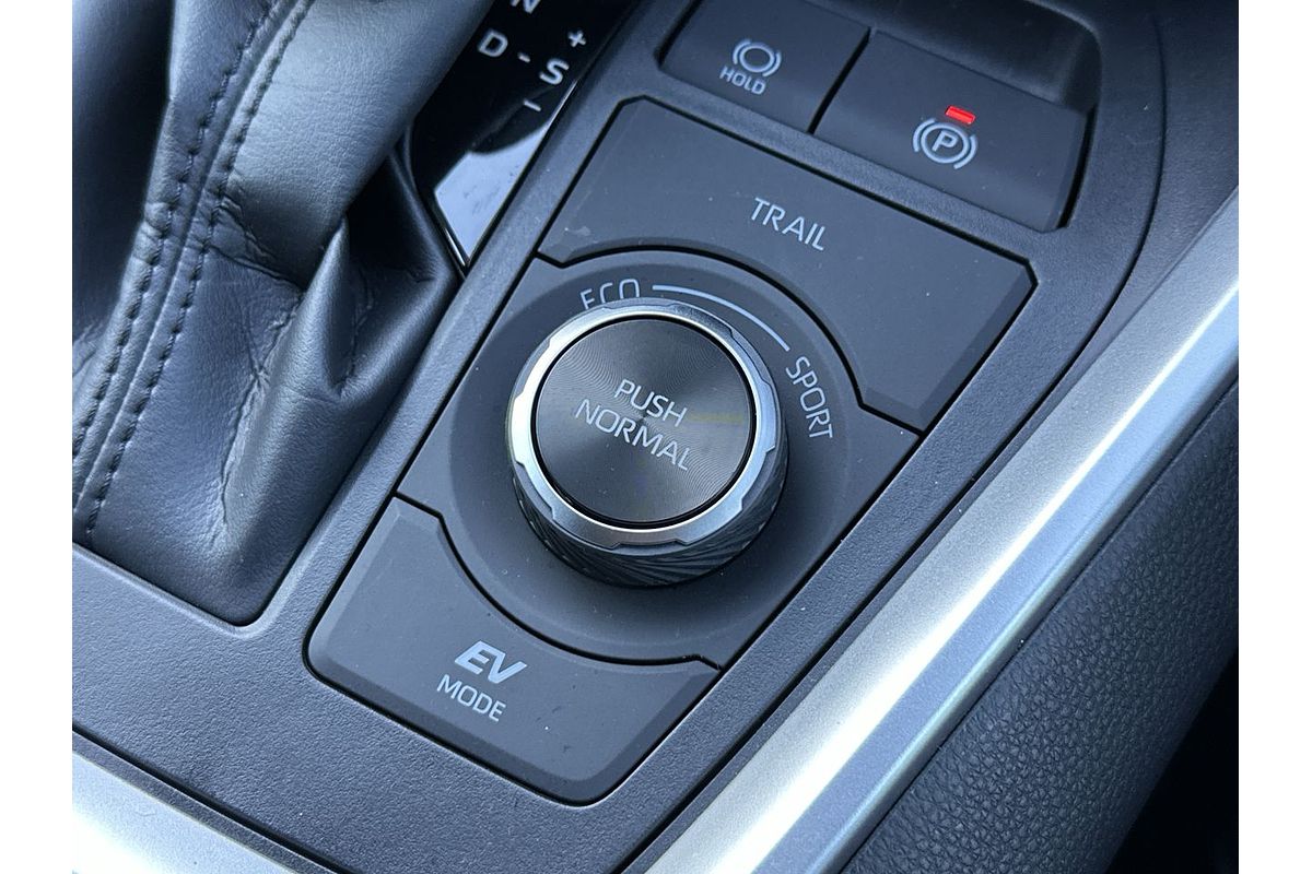 2024 Toyota RAV4 GXL AXAH54R