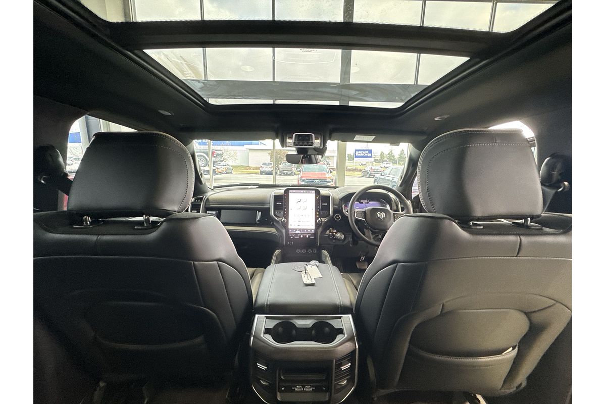 2025 RAM 1500 Laramie Sport Hurricane SO RamBox DT 4X4 SWB