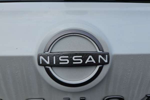 2025 Nissan QASHQAI ST-L J12