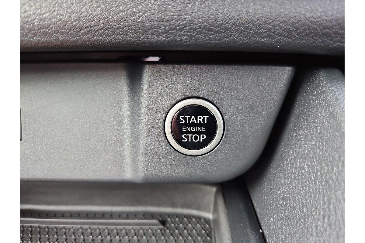 2025 Nissan QASHQAI ST-L J12