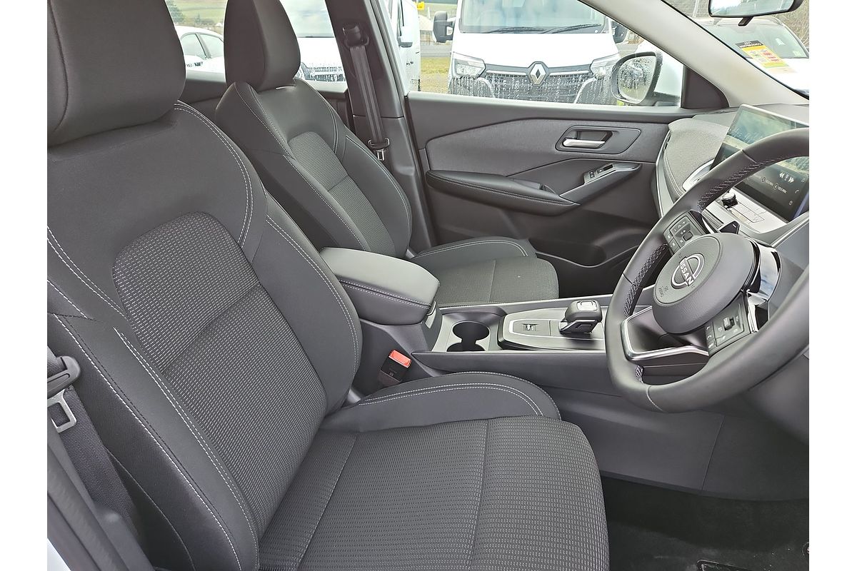2025 Nissan QASHQAI ST-L J12