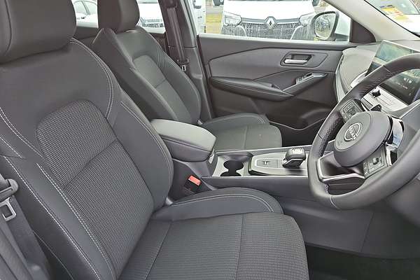 2025 Nissan QASHQAI ST-L J12