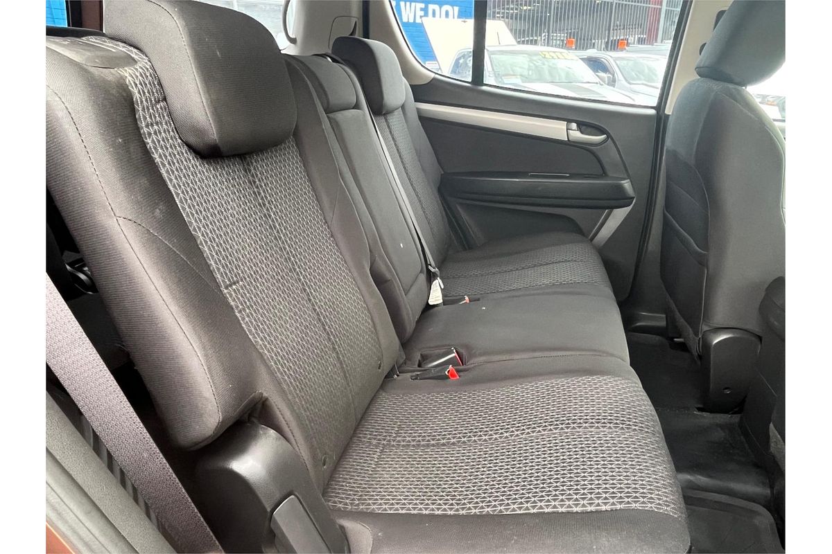 2015 Isuzu MU-X LS-M