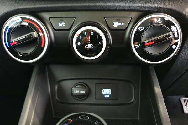 2021 Hyundai Venue Active QX.V3