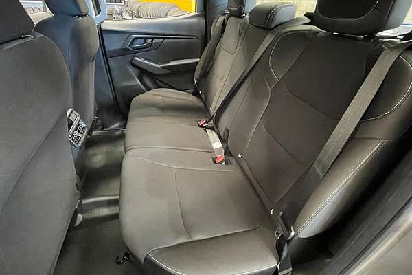 2025 Isuzu D-MAX SX 4X4