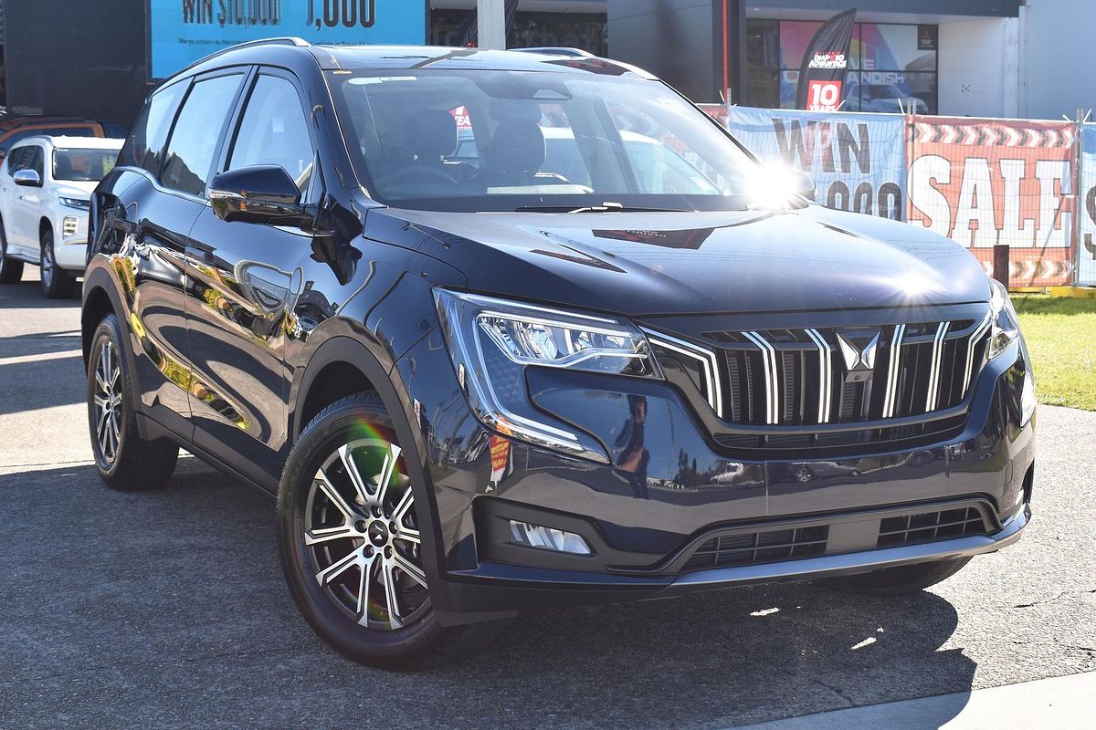 2025 Mahindra XUV700 AX7L