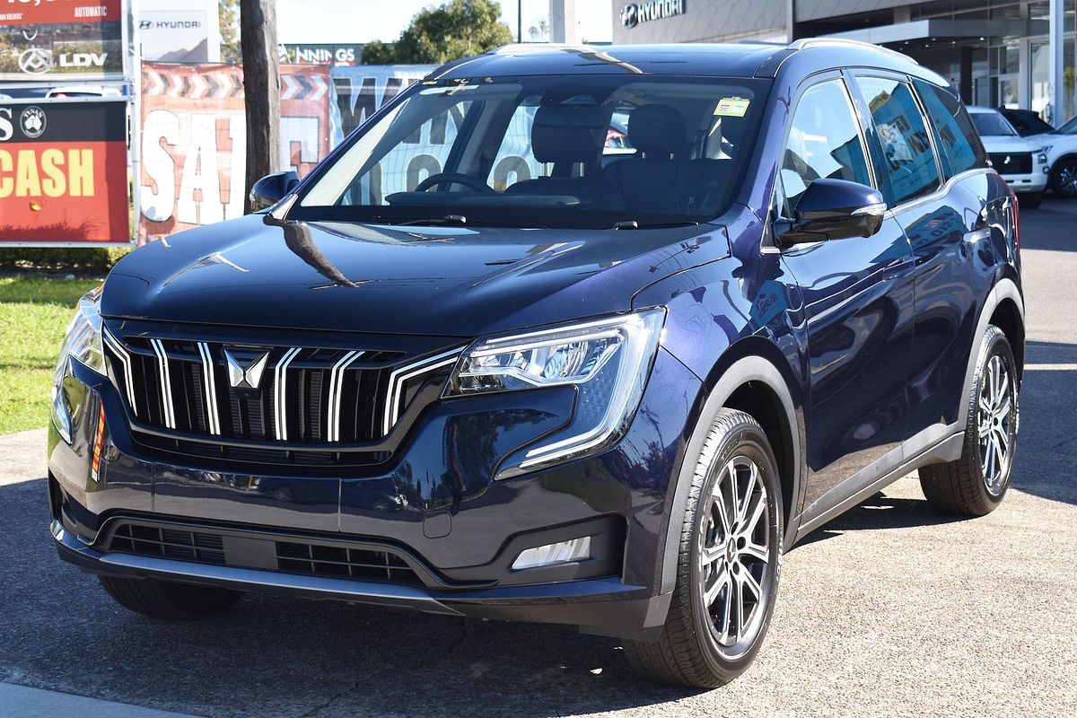 2025 Mahindra XUV700 AX7L