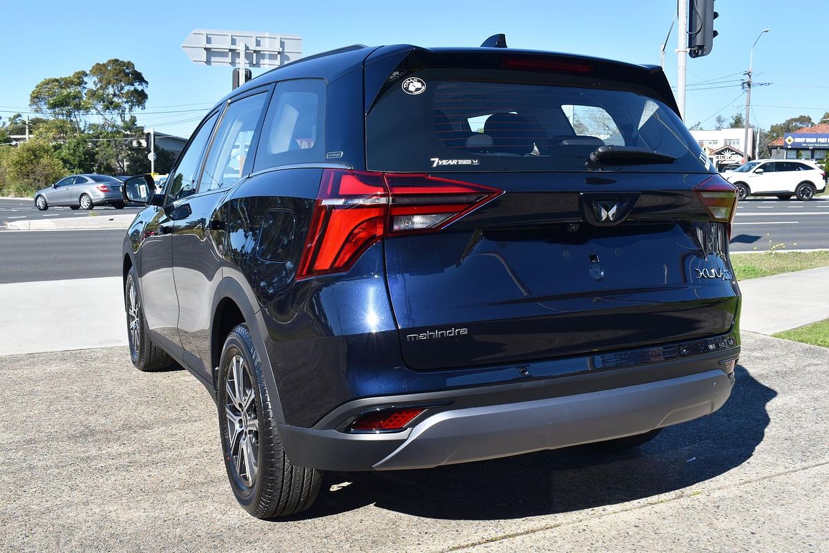 2025 Mahindra XUV700 AX7L